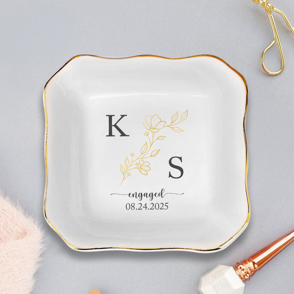Personalized Engagement Ceramic Ring Dish, Custom Newly Engaged Jewelry Dish, Engagement Gifts, Wedding Gift for Couple, Bridal Shower Gifts MLN5717PMN
