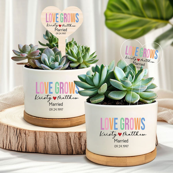 Personalized Wedding Plant Pot, Custom Wedding Gift for Couple, Anniversary Gift, Gift for Wife, Engagement, Wedding, Love Grows Planter Pot MLN5957BQT