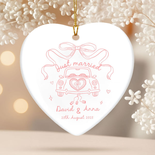 Personalized First Christmas Married Ornament for Bride and Groom Just Married Car 1st Anniversary Wedding Couples Gift 2025