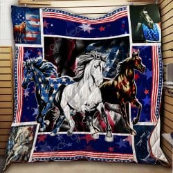 Horses With American Flag Quilt Geembi™