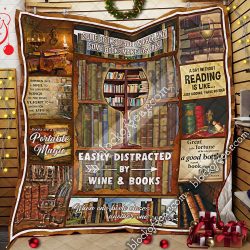Easily Distracted By Wine And Books  Quilt Geembi™