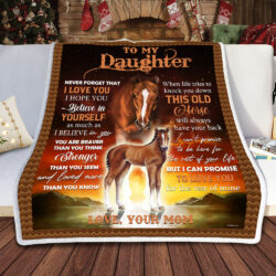 Mom To Daughter, This Old Horse Will Always Have Your Back Sofa Throw Blanket Geembi™
