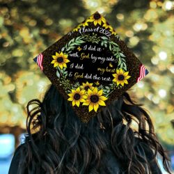Happy Graduation Cap Class of 2022 I Did It With God By My Side MLN09GC